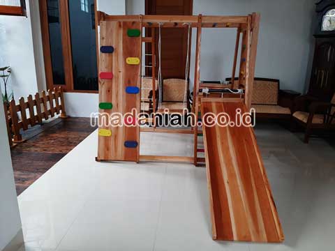 Produsen Playground Kayu Brakiasi Hulu Sungai Tengah