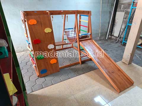 Produsen Playground Kayu Brakiasi Jembrana