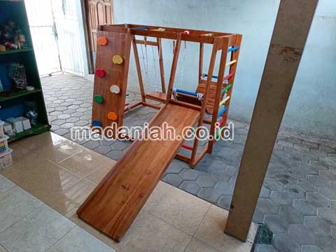 Produsen Playground Kayu Brakiasi Kapuas Terdekat