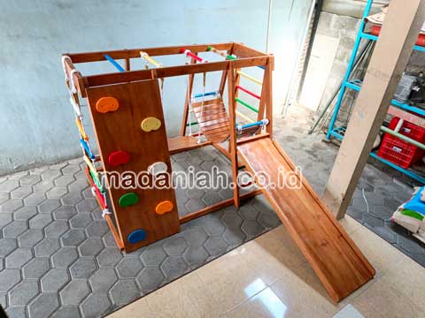 Produsen Playground Kayu Brakiasi Kota Batu