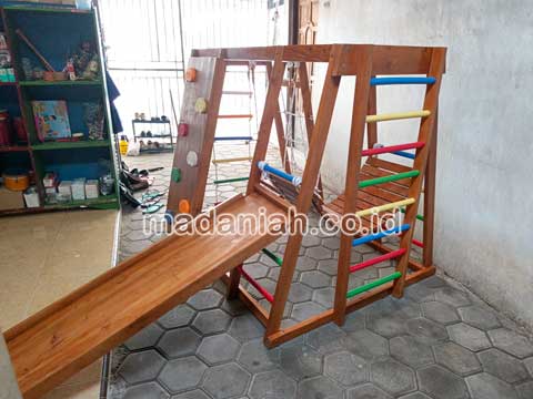 Produsen Playground Kayu Brakiasi Kota Tangerang