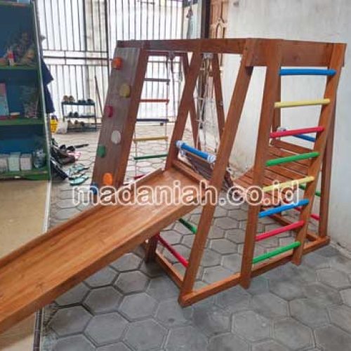 Produsen Playground Kayu Brakiasi Lampung Utara
