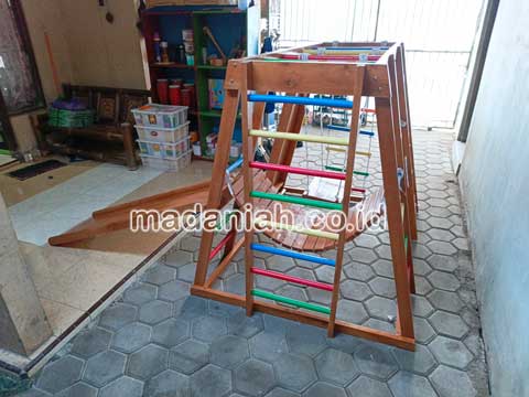 Produsen Playground Kayu Brakiasi Pacitan Terdekat