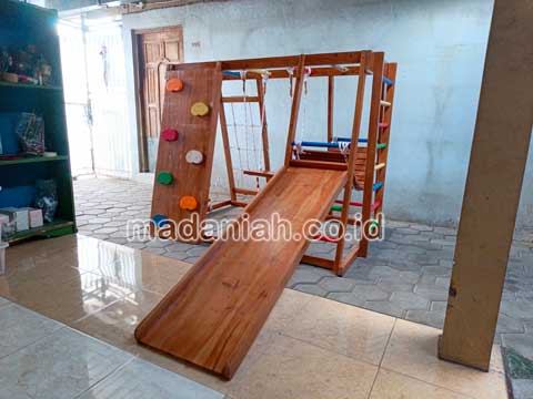 Produsen Playground Kayu Brakiasi Ponorogo Terdekat