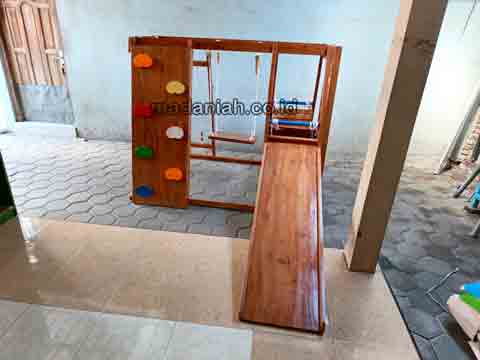 Produsen Playground Kayu Brakiasi Puncak Jaya Harga Murah