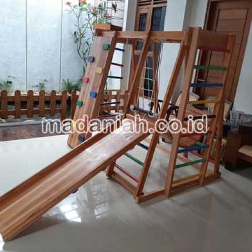 Produsen Playground Kayu Brakiasi Sanggau