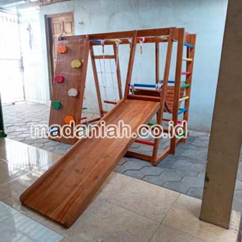 Produsen Playground Kayu Brakiasi Tana Toraja