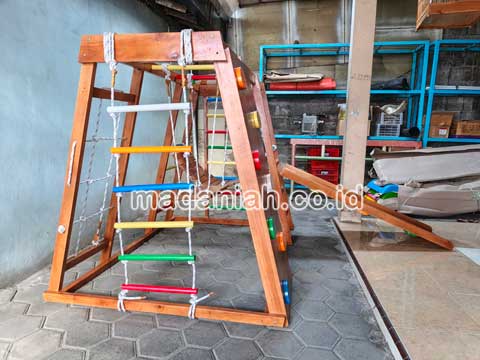 Produsen Playground Kayu Brakiasi Tapin Terdekat
