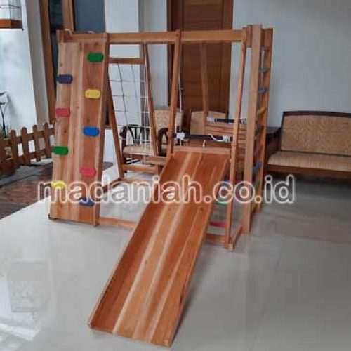 Produsen Playground Kayu Brakiasi Trenggalek