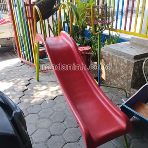 Jual Murah Mainan Perosotan Fiber Anak TK Wirobrajan