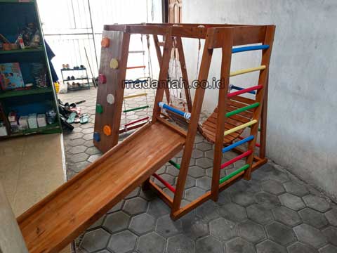 Jual Murah Playground Kayu Brakiasi Bengkalis