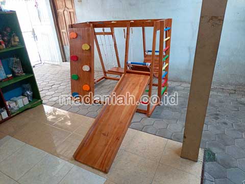 Jual Murah Playground Kayu Brakiasi Konawe Utara