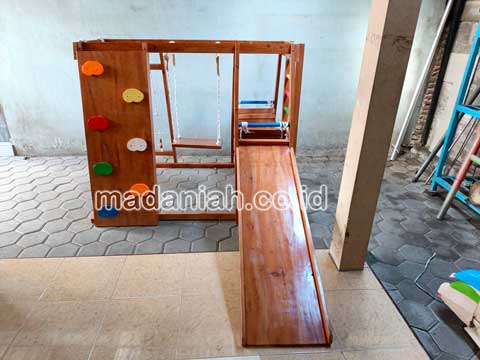 Jual Murah Playground Kayu Brakiasi Kota Palu