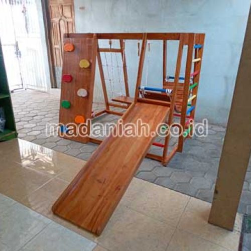 Jual Murah Playground Kayu Brakiasi Minahasa Selatan Jual Murah Playground Kayu Brakiasi Minahasa Selatan
