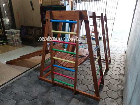 Jual Murah Playground Kayu Brakiasi Palembang