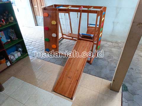 Jual Murah Playground Kayu Brakiasi Wakatobi