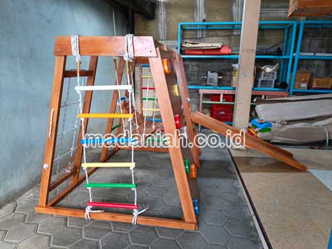 Jual Playground Kayu Brakiasi Buol Berkualitas