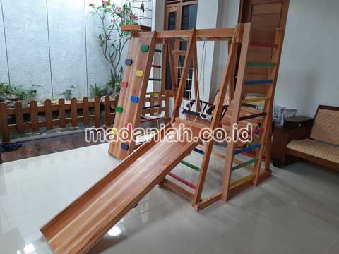 Jual Playground Kayu Brakiasi Buton Utara