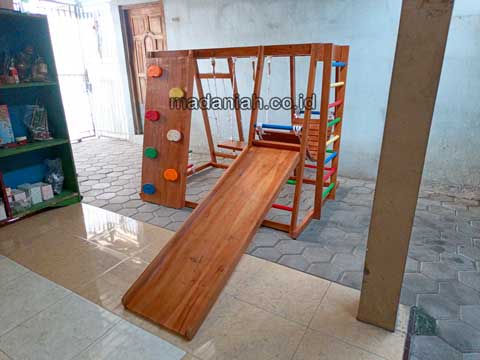 Jual Playground Kayu Brakiasi Deli Serdang