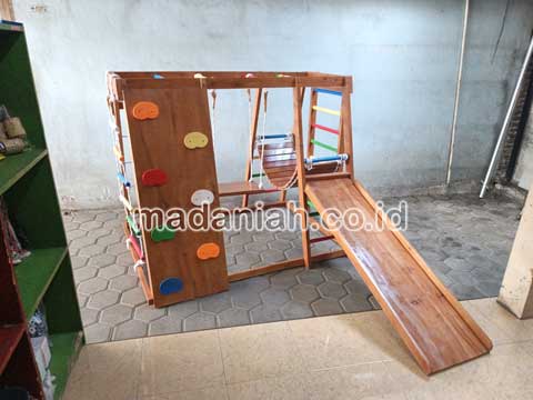 Jual Playground Kayu Brakiasi Kota Palu Berkualitas