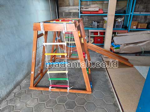 Jual Playground Kayu Brakiasi Morowali Harga Murah