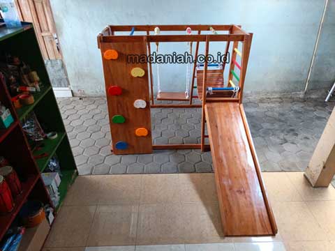 Jual Playground Kayu Brakiasi Ogan Komering Ulu Timur Harga Murah