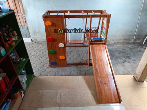 Jual Playground Kayu Brakiasi Ogan Komering Ulu