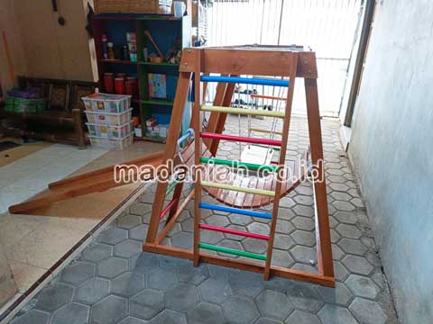 Jual Playground Kayu Brakiasi Wakatobi Berkualitas