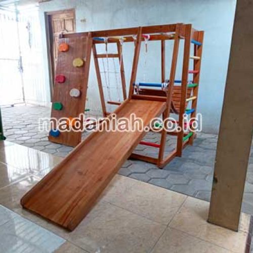 Produsen Playground Kayu Brakiasi Bolaang Mongondow Utara