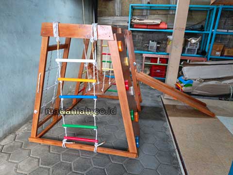 Produsen Playground Kayu Brakiasi Kota Dumai
