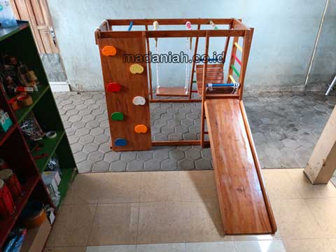 Produsen Playground Kayu Brakiasi Kota Jambi