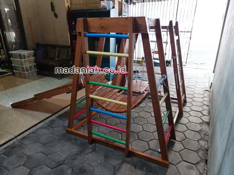 Produsen Playground Kayu Brakiasi Lubuklinggau