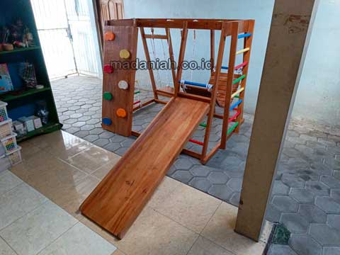 Produsen Playground Kayu Brakiasi Musi Banyuasin