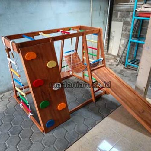 Produsen Playground Kayu Brakiasi Natuna
