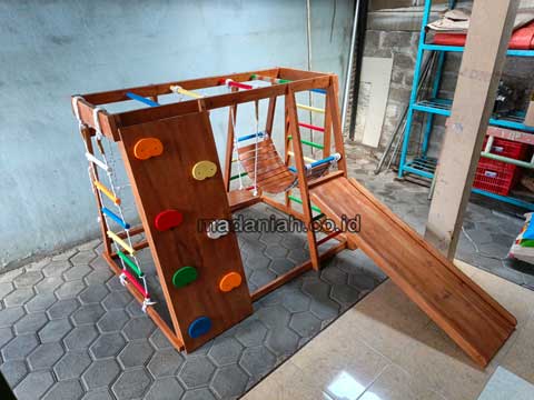 Produsen Playground Kayu Brakiasi Natuna