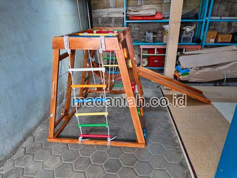 Produsen Playground Kayu Brakiasi Parigi Moutong Terdekat