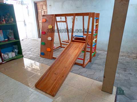 Produsen Playground Kayu Brakiasi Prabumulih Harga Murah