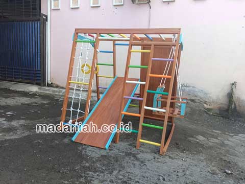 Pengadaan Playground Brakiasi Kayu Bengkulu Selatan