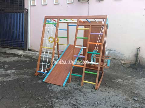 Pengadaan Playground Brakiasi Kayu Demak Berkualitas