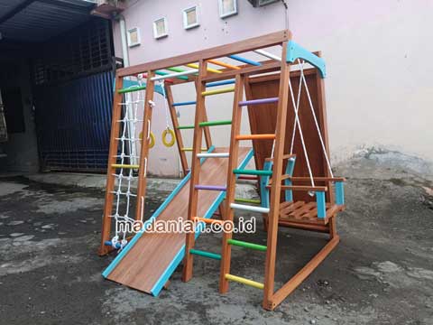 Pengadaan Playground Brakiasi Kayu Gresik Berkualitas