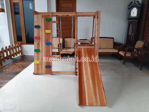 Pengadaan Playground Brakiasi Kayu Jogja