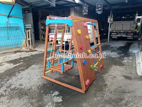 Pengadaan Playground Brakiasi Kayu Kediri Berkualitas