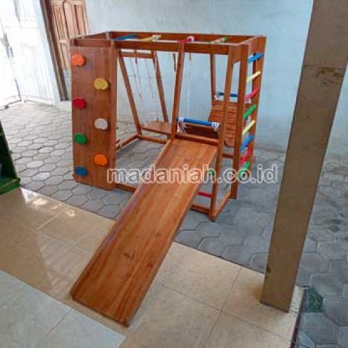Pengadaan Playground Brakiasi Kayu Kota Bandar Lampung