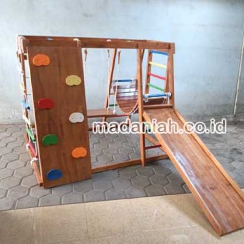 Pengadaan Playground Brakiasi Kayu Kota Bandung