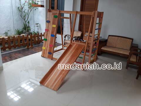 Pengadaan Playground Brakiasi Kayu Kota Kotamobagu Berpengalaman