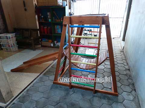 Pengadaan Playground Brakiasi Kayu Kota Pasuruan Berkualitas
