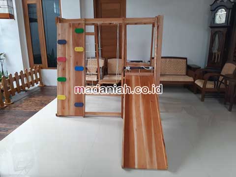 Pengadaan Playground Brakiasi Kayu Kota Salatiga