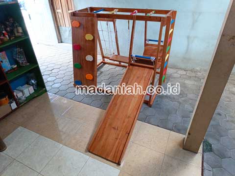 Pengadaan Playground Brakiasi Kayu Kota Tanjungpinang Murah