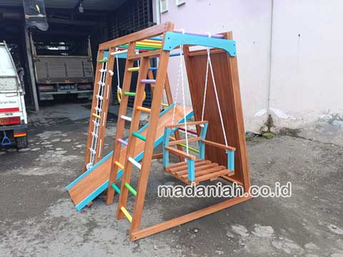 Pengadaan Playground Brakiasi Kayu Kota Tanjungpinang