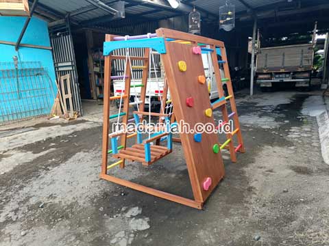 Pengadaan Playground Brakiasi Kayu Lampung Utara Murah